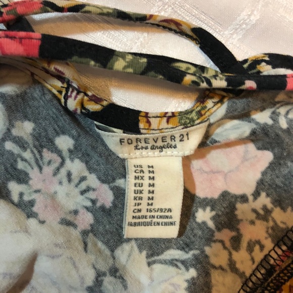 Floral Crop Top with Criss Cross back | Forever21 - Picture 3 of 3
